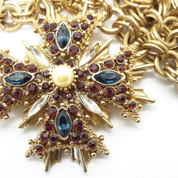 R.J. GRAZIANO Vintage Rhinestone Maltese Cross Pendant Necklace - Picture 6 of 11